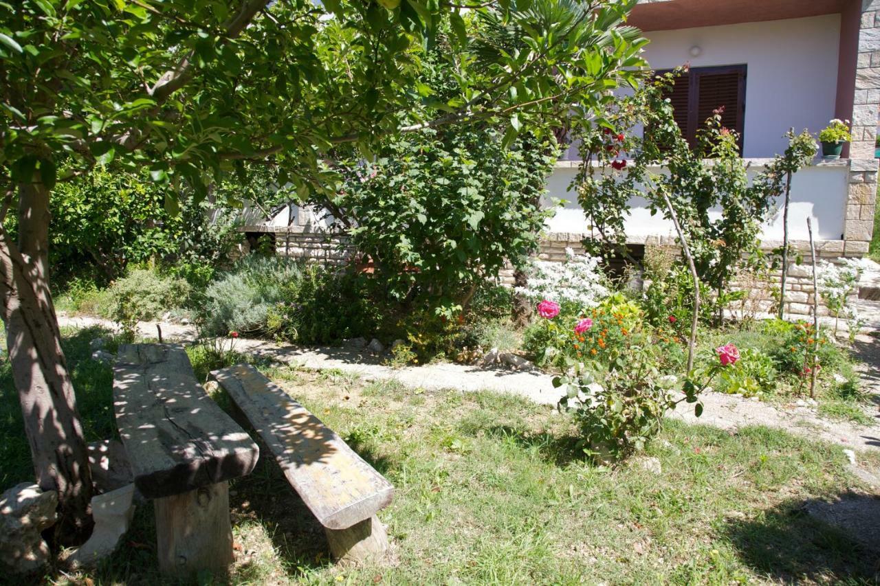 Apartments Slavica Rab Town Esterno foto