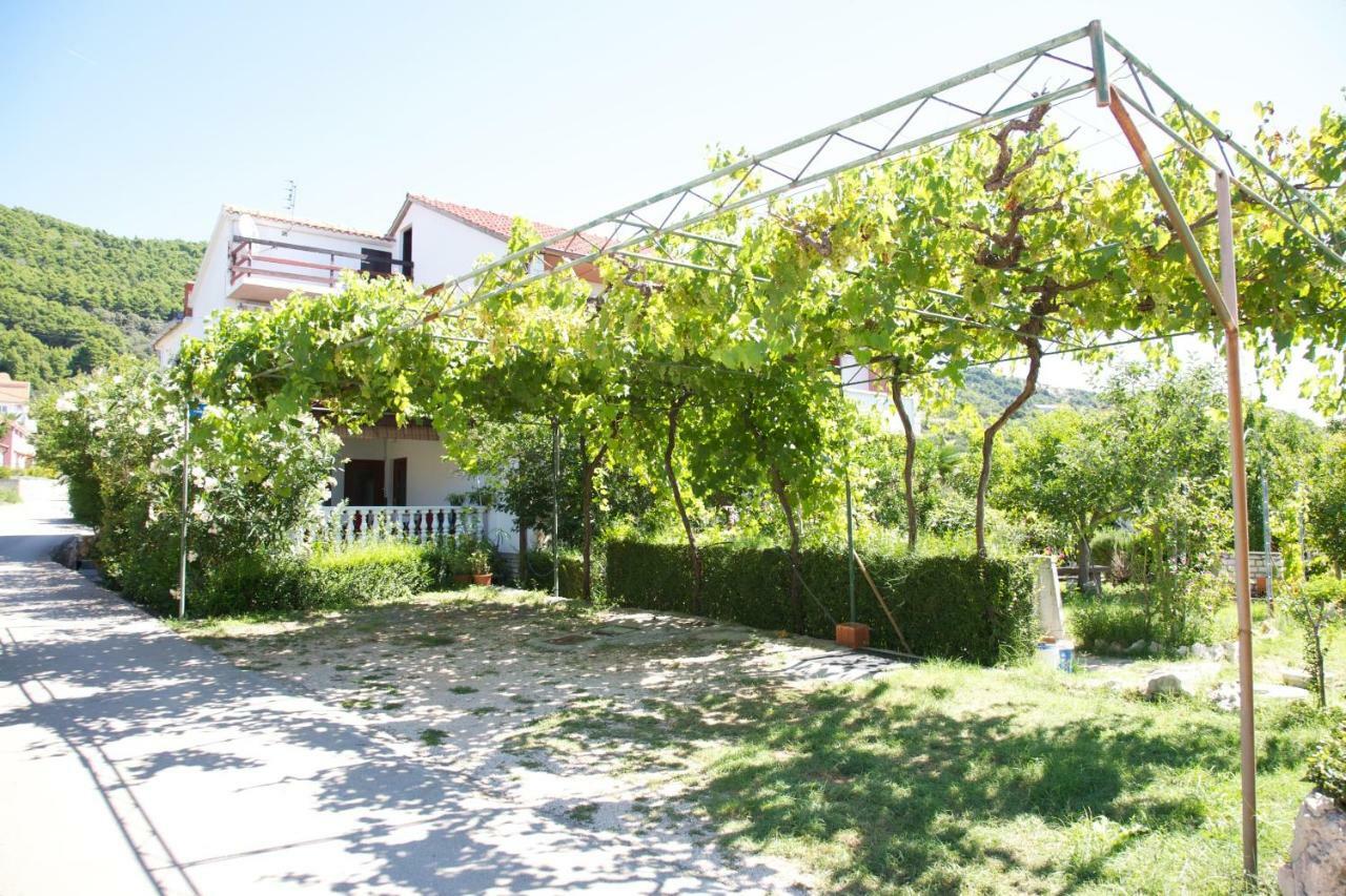 Apartments Slavica Rab Town Esterno foto