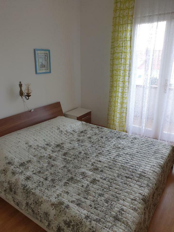 Apartments Slavica Rab Town Esterno foto