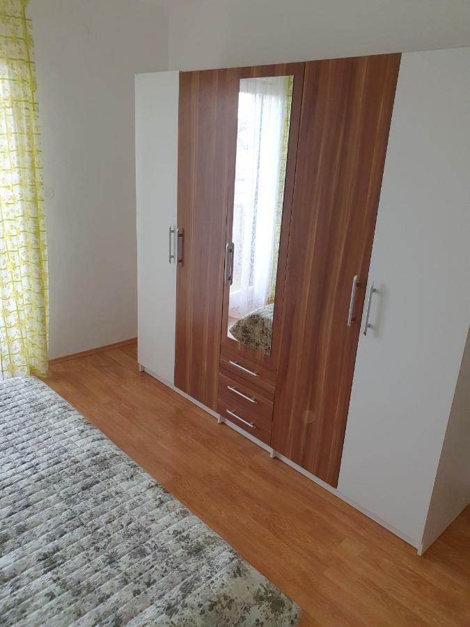 Apartments Slavica Rab Town Esterno foto