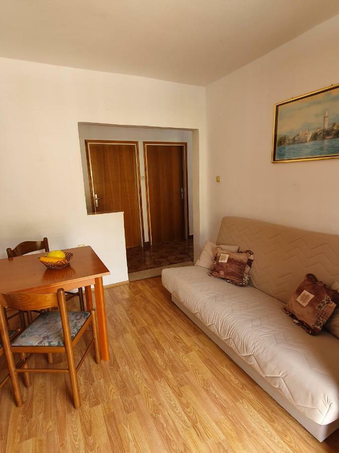Apartments Slavica Rab Town Esterno foto